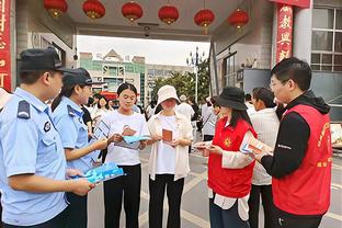 铁林：斯科蒂-巴恩斯会当控球前锋 没西卡他手里有球时间将增加